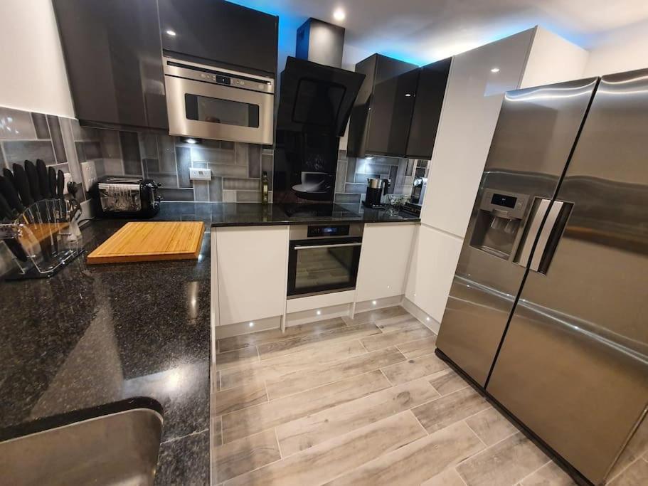 Luton Town Centre Executive Apartment Exteriér fotografie