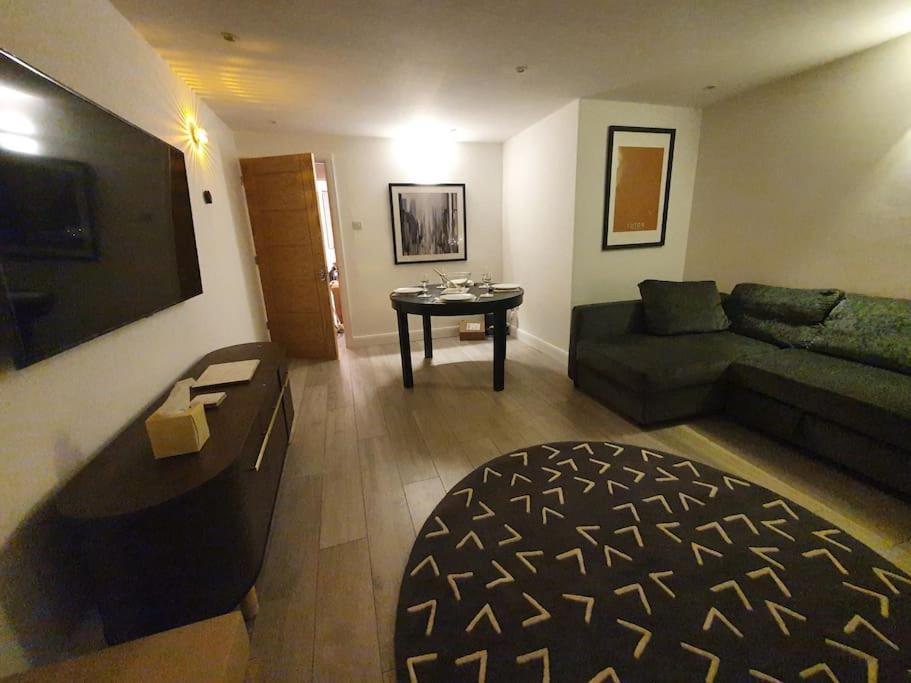 Luton Town Centre Executive Apartment Exteriér fotografie
